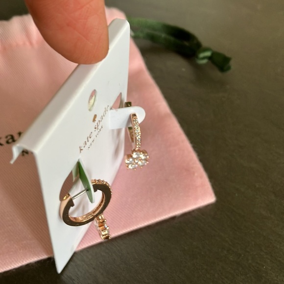 Flower earrings - Picture 3 of 4